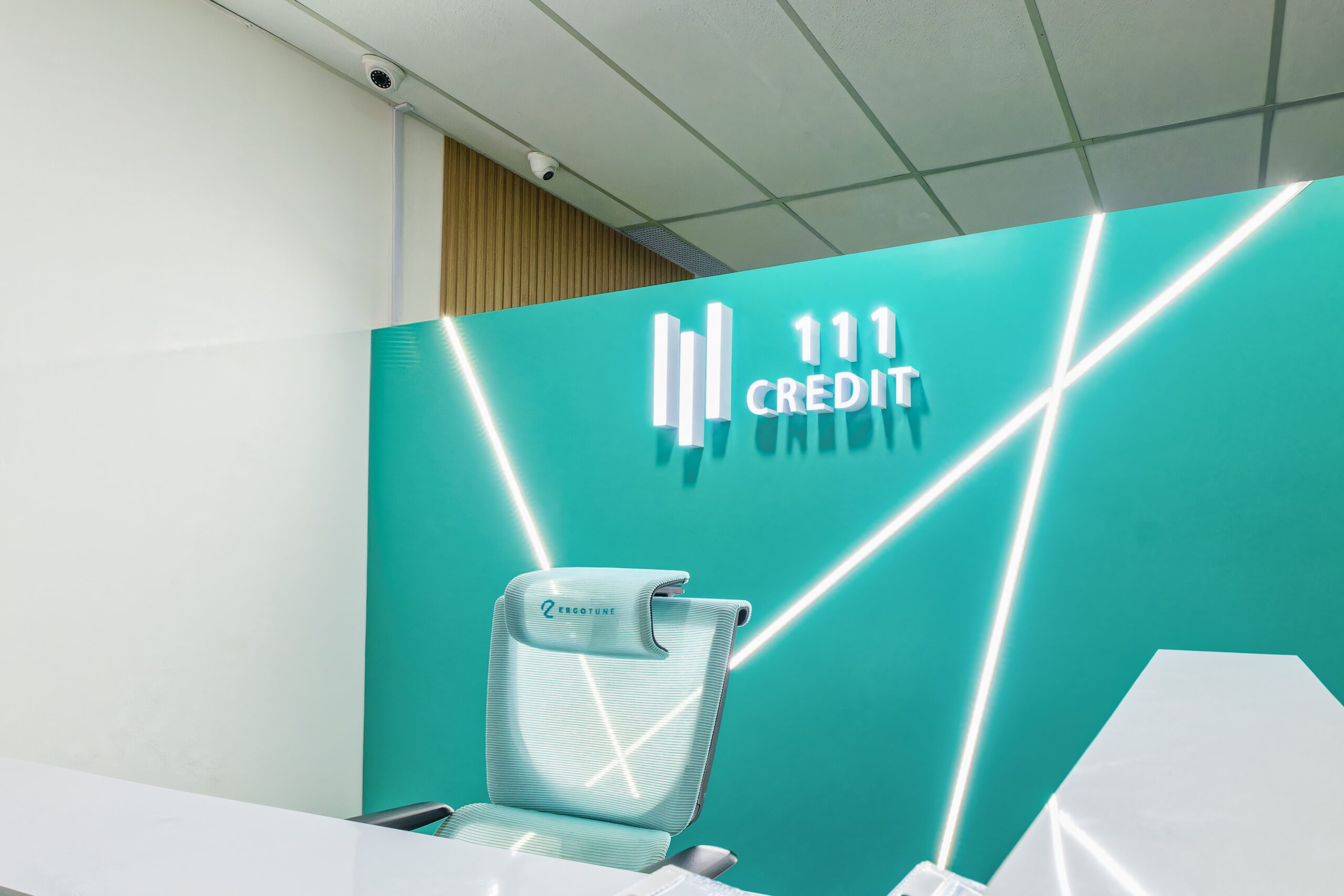111 Credit, Best Licensed Moneylender in Orchard Singapore, Reception Desk