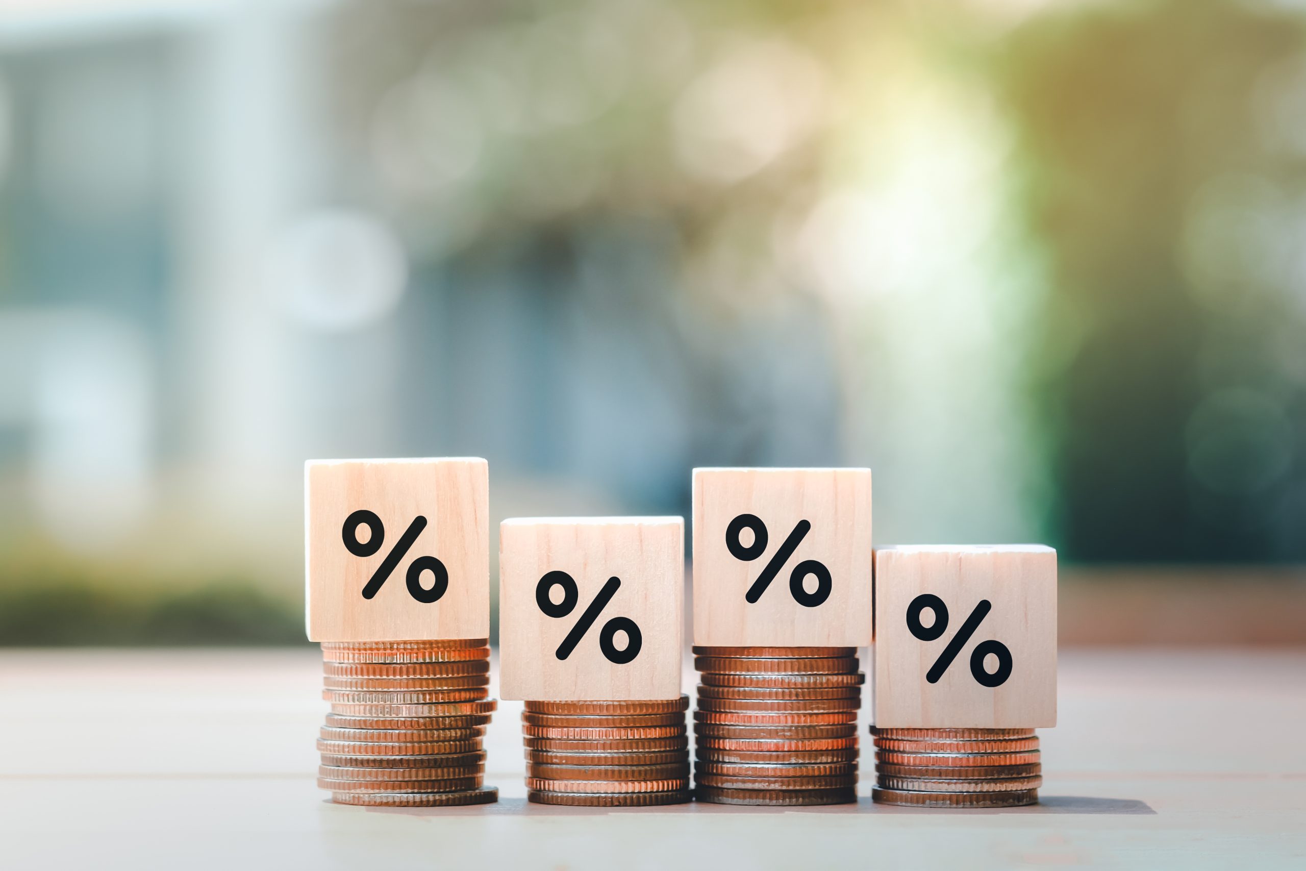 What loan interest rates do trusted online money lenders in Singapore typically charge?